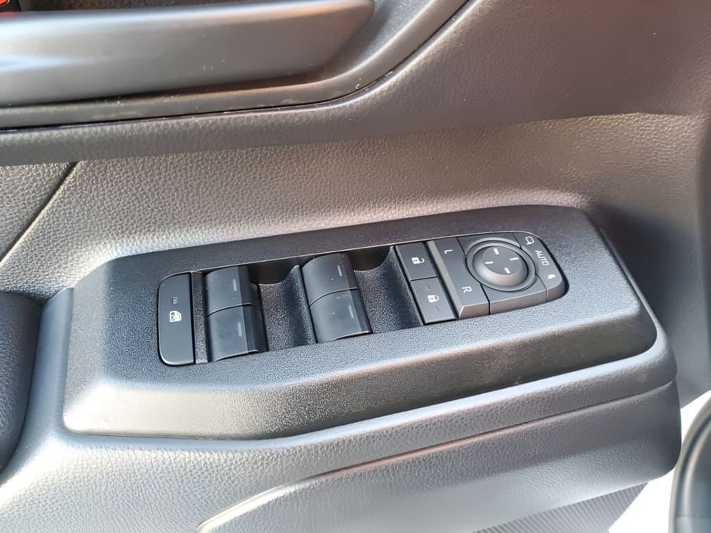 2025 Toyota Land Cruiser - Image 28