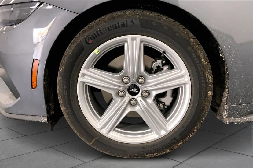 2026 Ford Mustang - Image 6