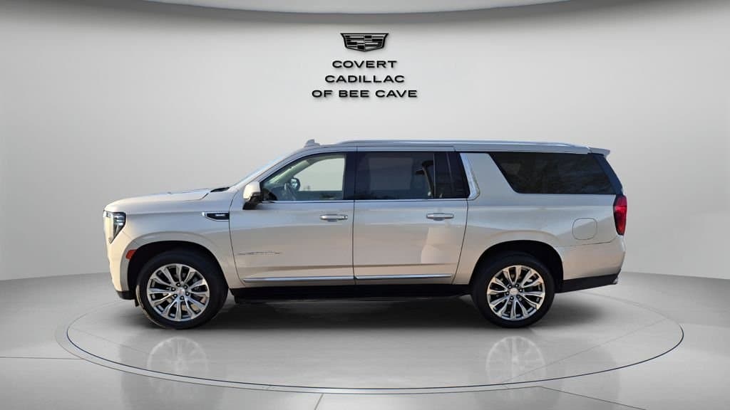 2023 GMC Yukon XL - Image 5