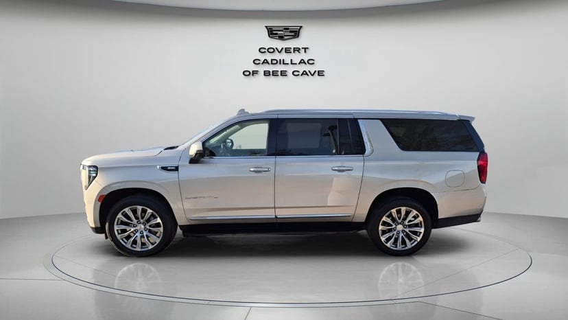 2023 GMC Yukon XL - Image 5