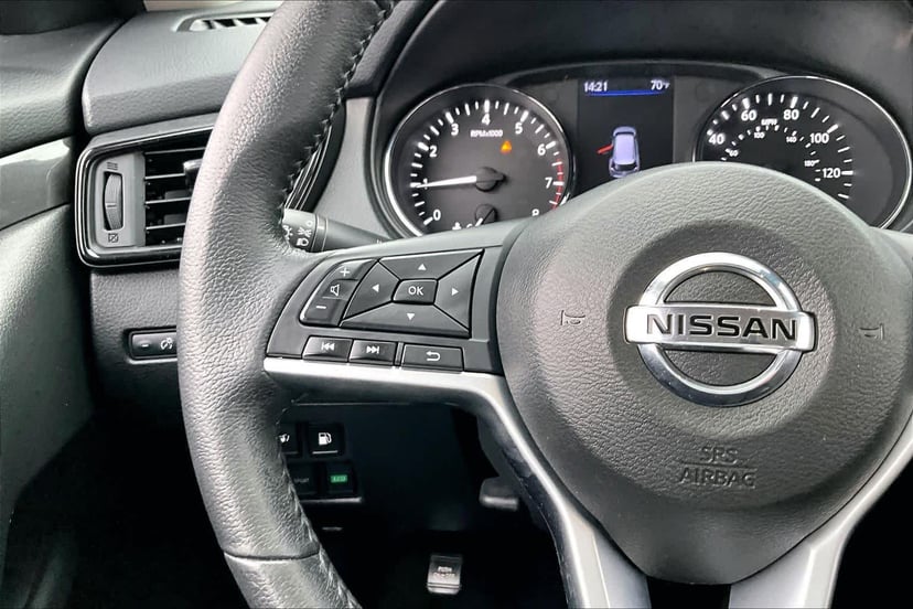 2019 Nissan Rogue - Image 24