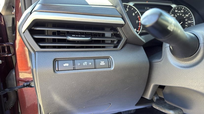 2024 Nissan Altima - Image 18