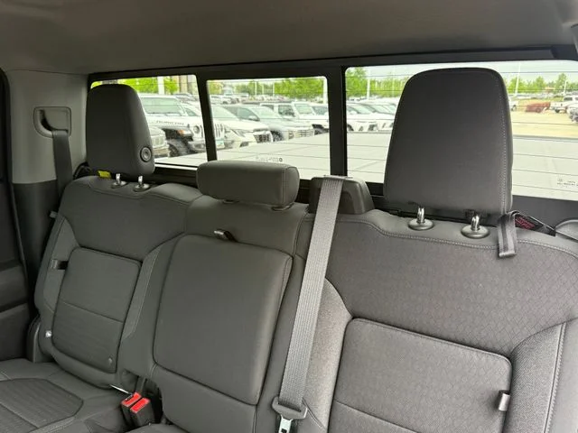 2021 Chevrolet Silverado 1500 - Image 24