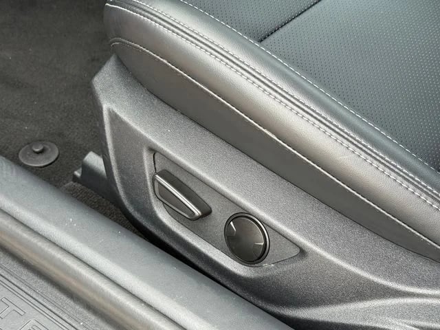 2026 Ford Mustang - Image 25