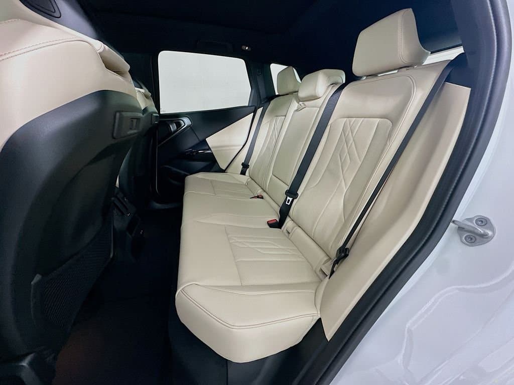 2026 BMW X3 - Image 17