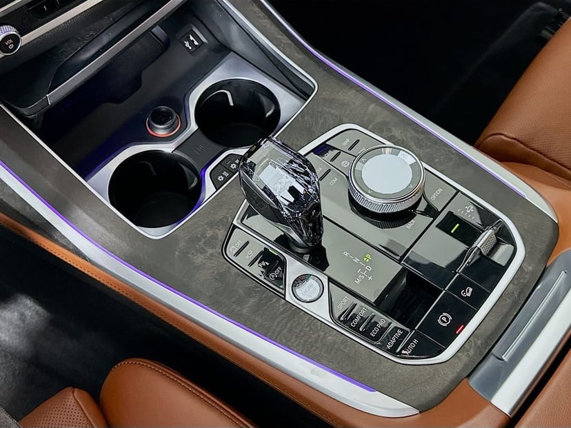 2022 BMW X7 - Image 17