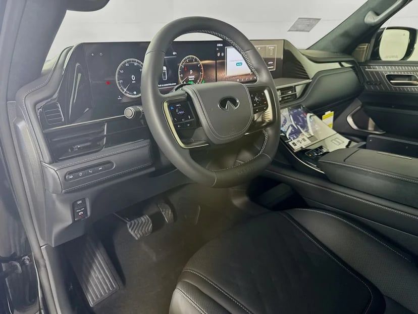 2026 INFINITI QX80 - Image 9