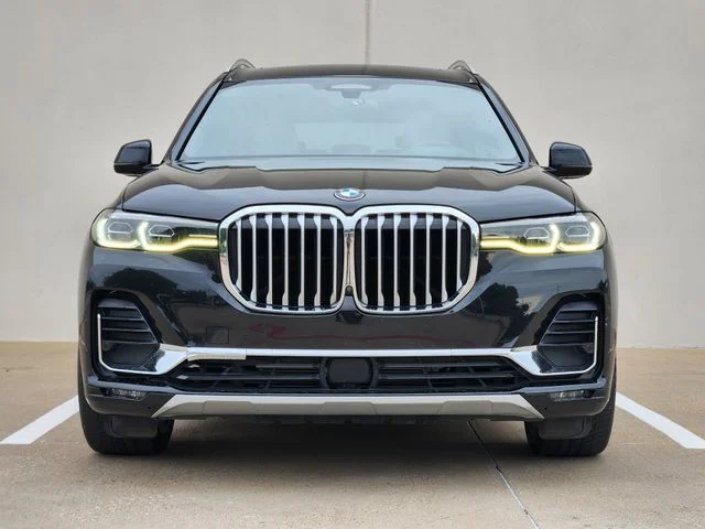 2022 BMW X7 - Image 2