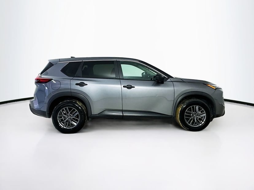 2024 Nissan Rogue - Image 8