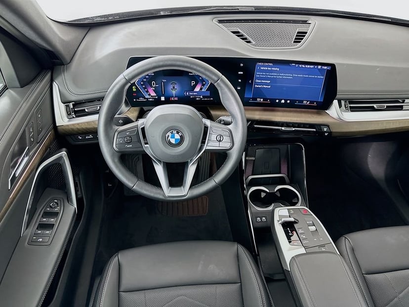 2025 BMW X1 - Image 22