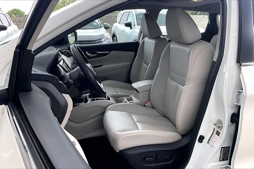 2022 Nissan Rogue Sport - Image 8