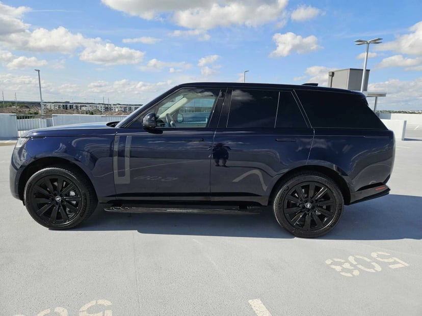 2023 Land Rover Range Rover - Image 4