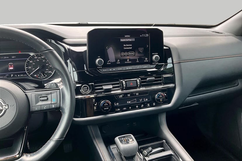 2023 Nissan Pathfinder - Image 7