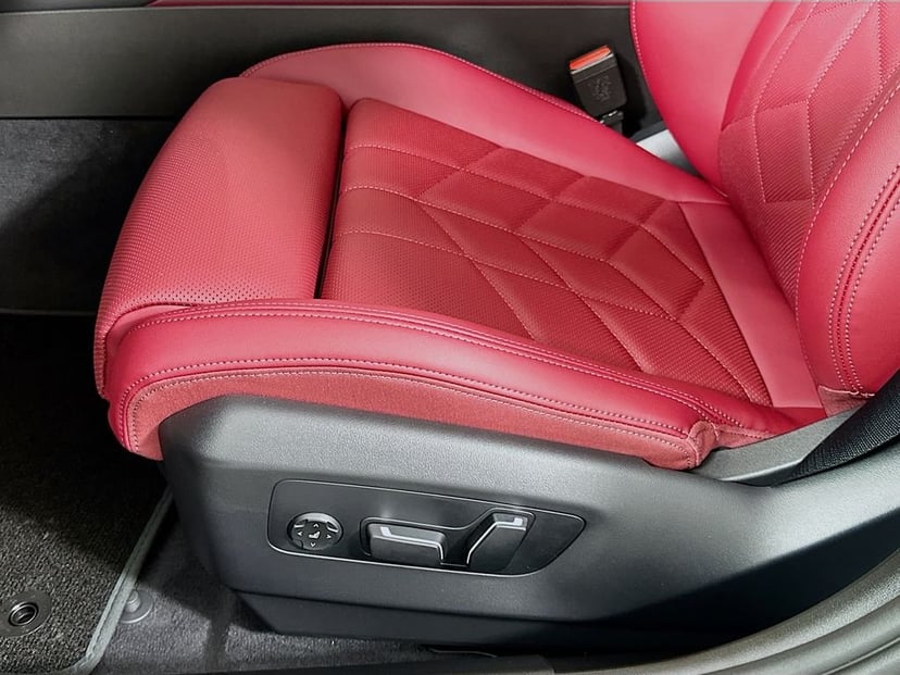 2026 BMW 5 Series - Image 21