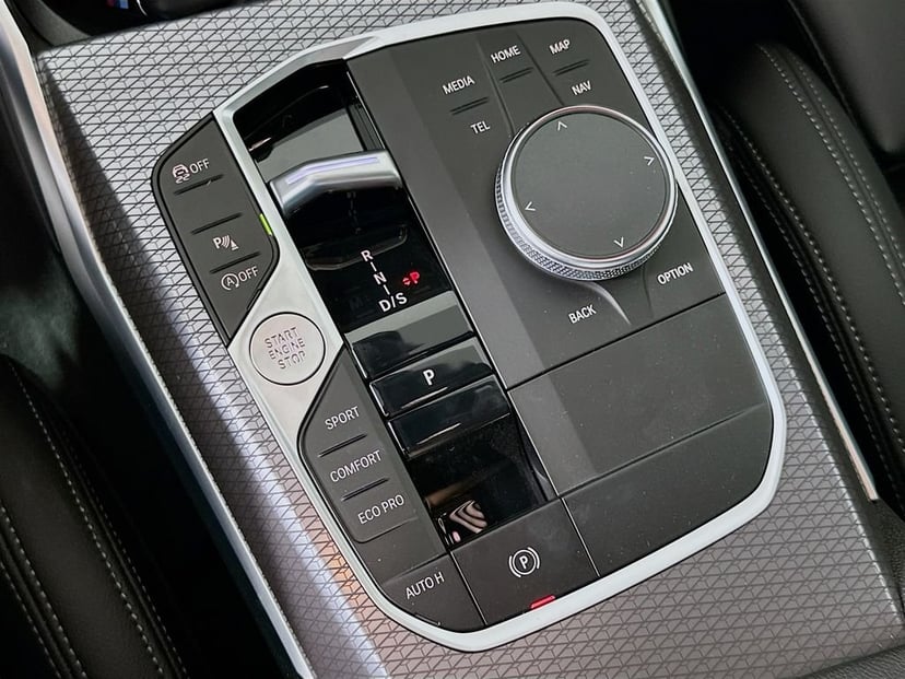 2026 BMW 3 Series - Image 15