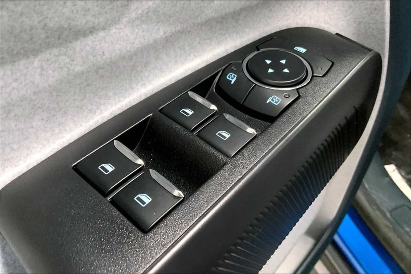 2025 Ford Maverick - Image 17