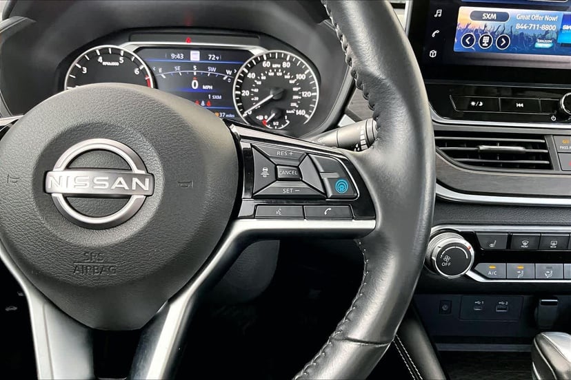 2023 Nissan Altima - Image 25