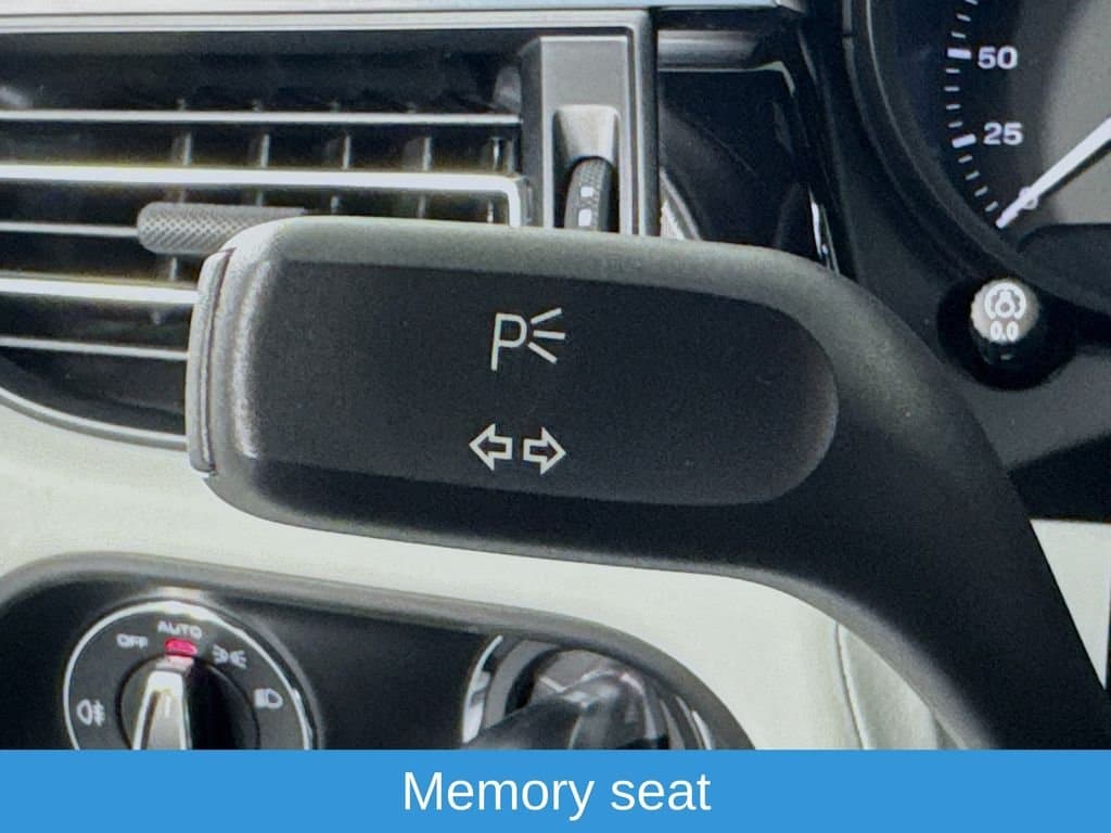 2024 PORSCHE Macan - Image 14