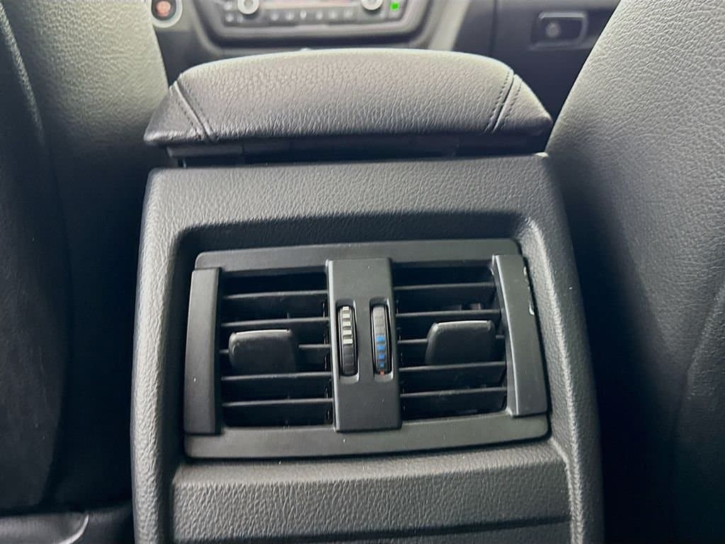 2015 BMW 3 - Image 33