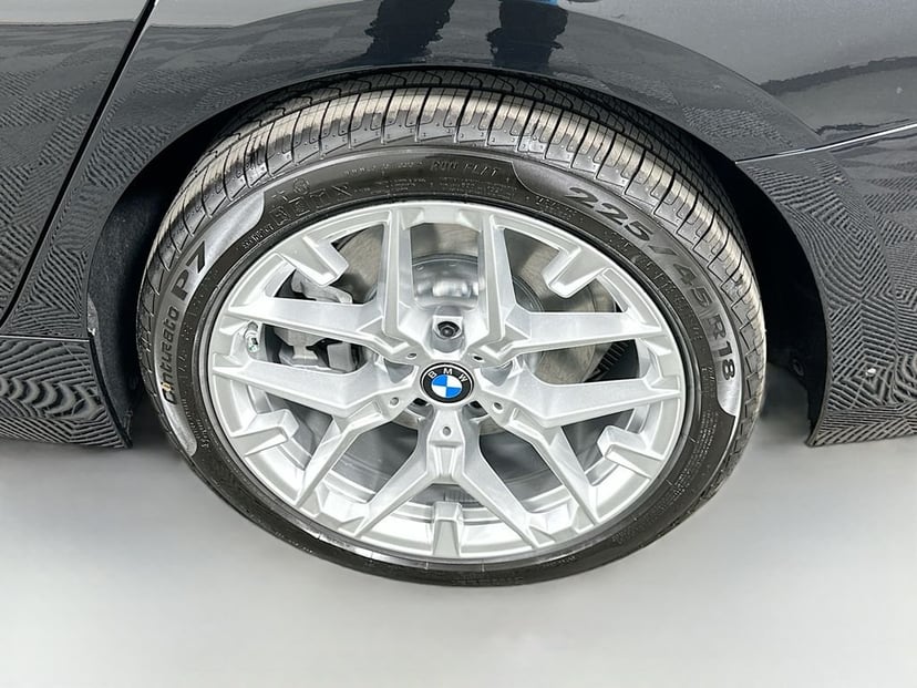 2026 BMW 3 Series - Image 23