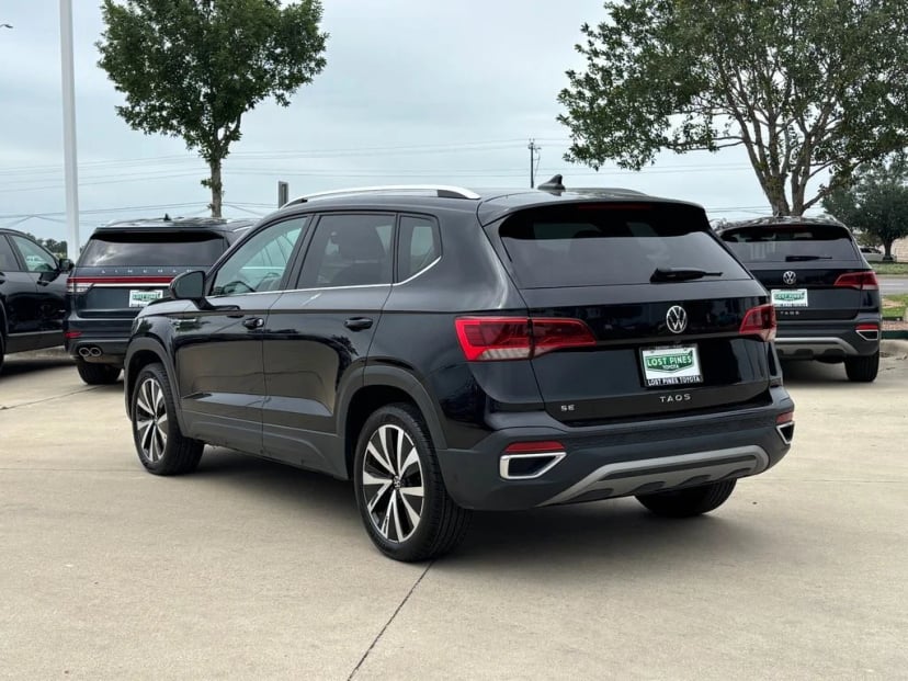 2024 Volkswagen Taos - Image 3