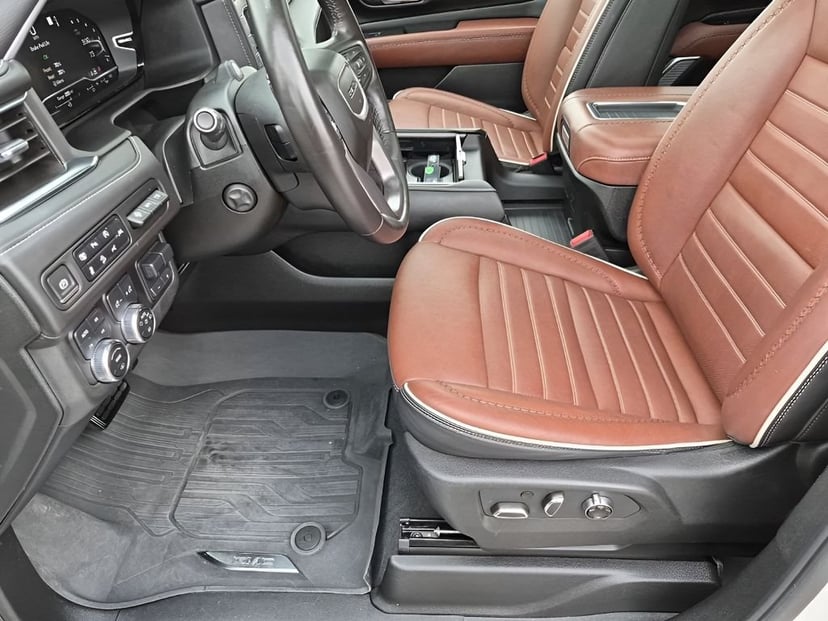 2023 GMC Yukon XL - Image 34