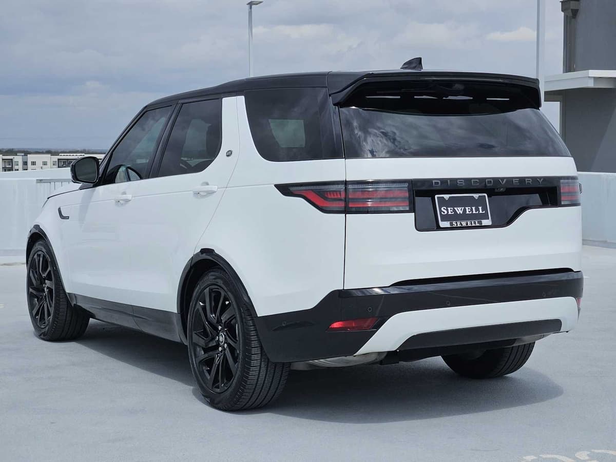 2025 Land Rover Discovery - Image 7