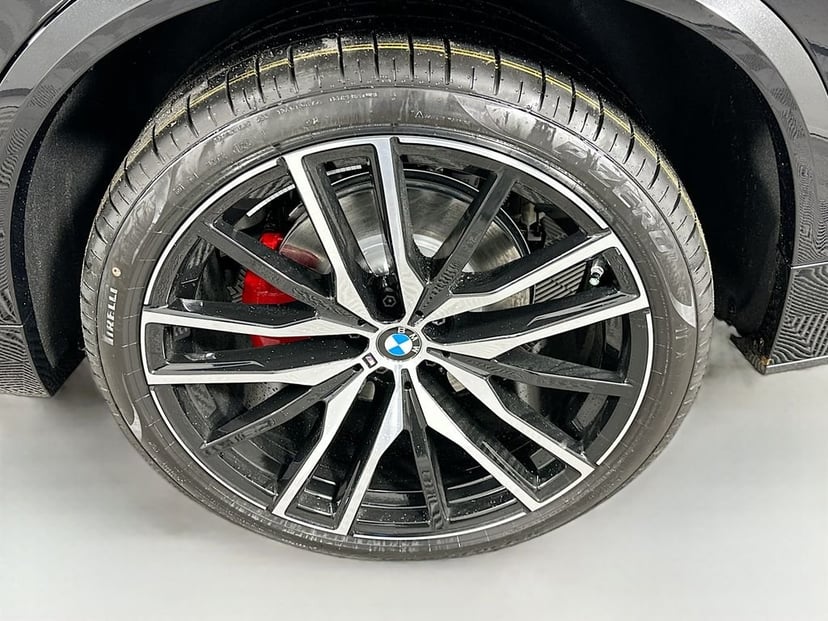 2026 BMW X5 - Image 23