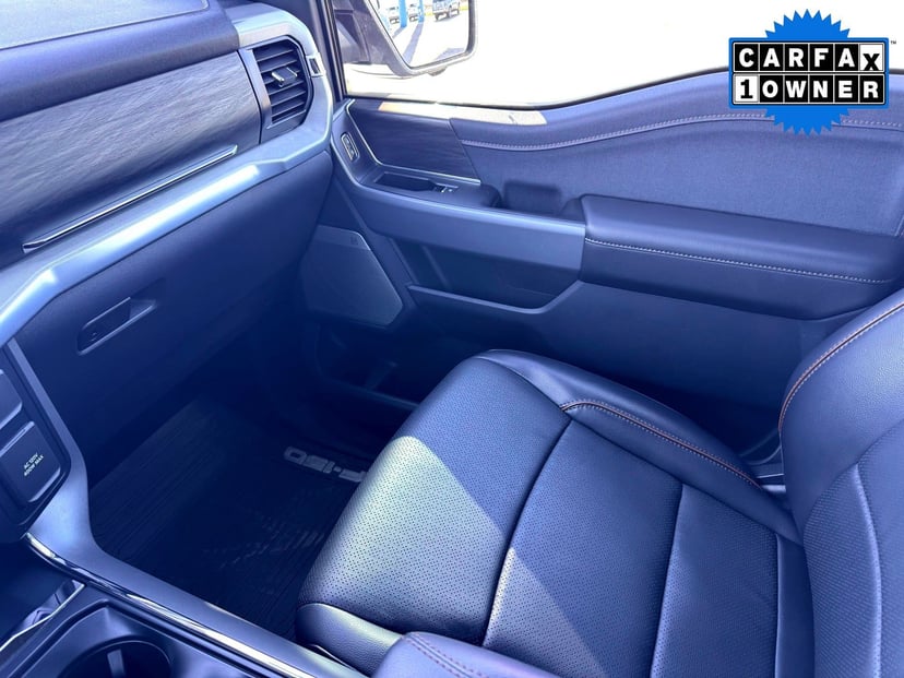 2025 Ford F-150 - Image 32
