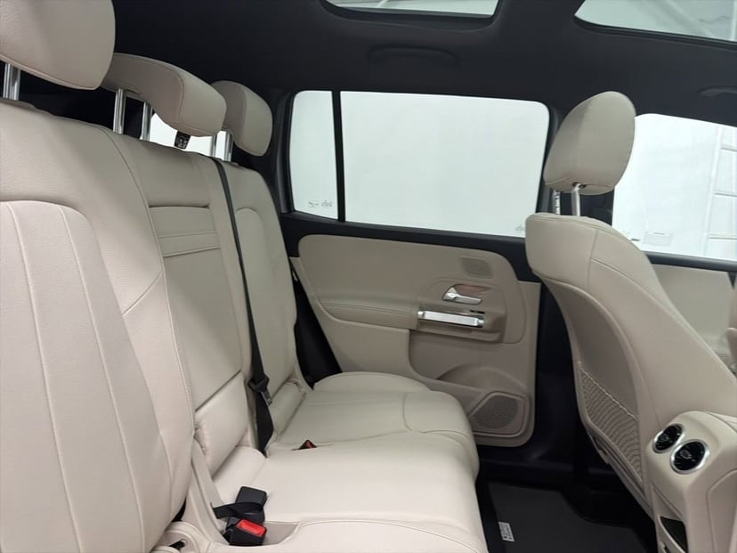 2026 Mercedes-Benz GLB - Image 62