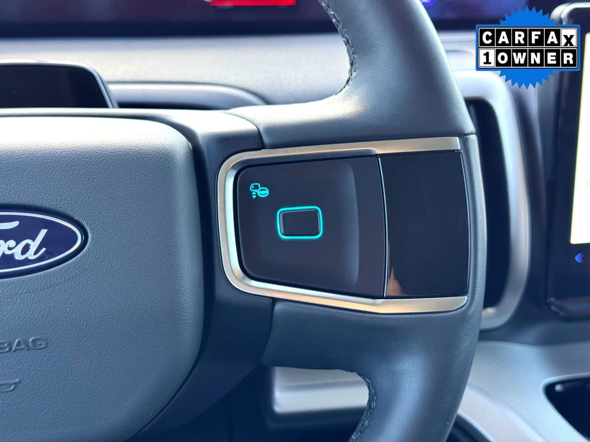 2025 Ford Expedition - Image 28