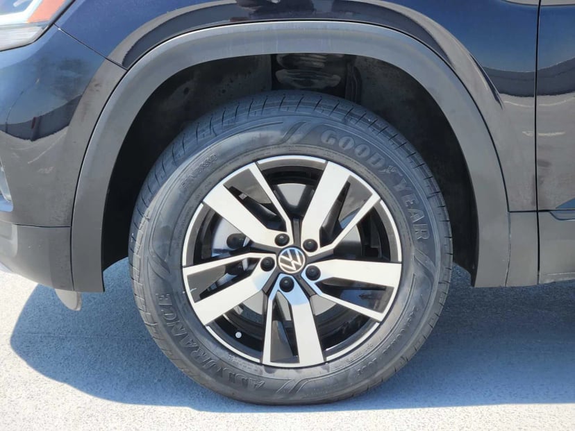 2022 Volkswagen Atlas - Image 10