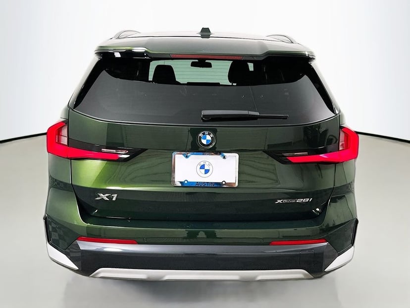 2025 BMW X1 - Image 6