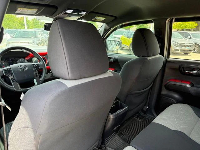 2020 Toyota Tacoma - Image 54