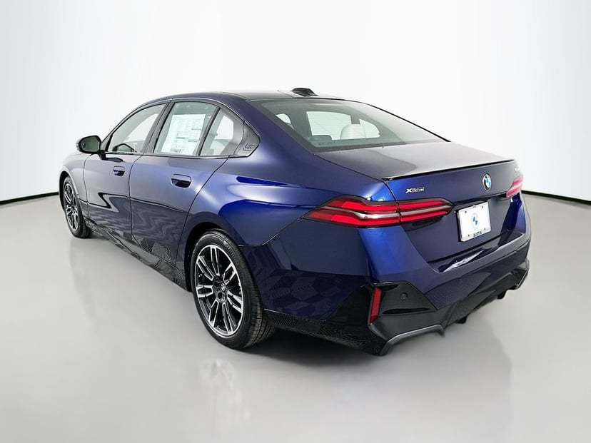 2026 BMW 5 Series - Image 7
