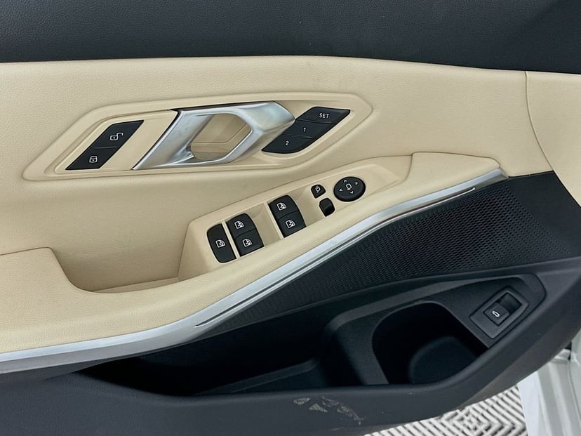 2026 BMW 3 Series - Image 20