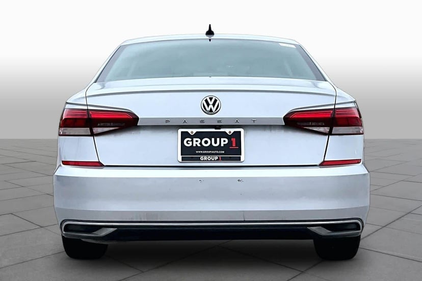 2020 Volkswagen Passat - Image 4