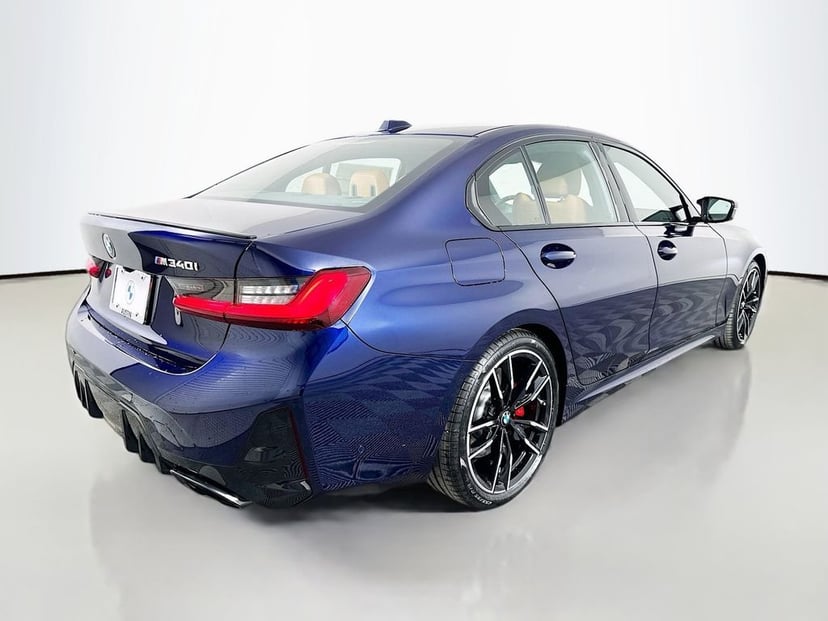 2026 BMW 3 Series - Image 5