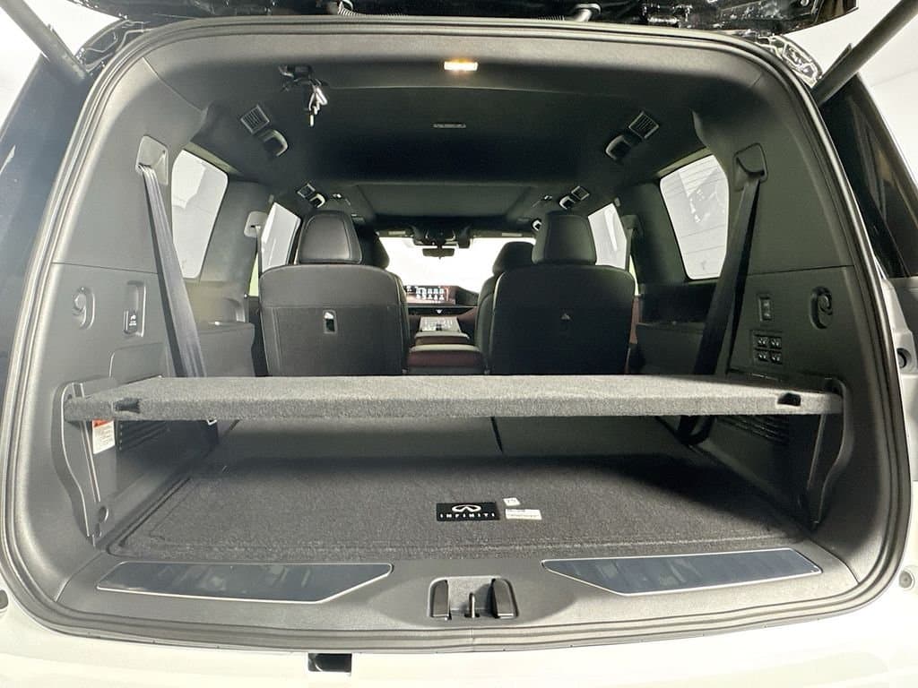 2026 INFINITI QX80 - Image 32