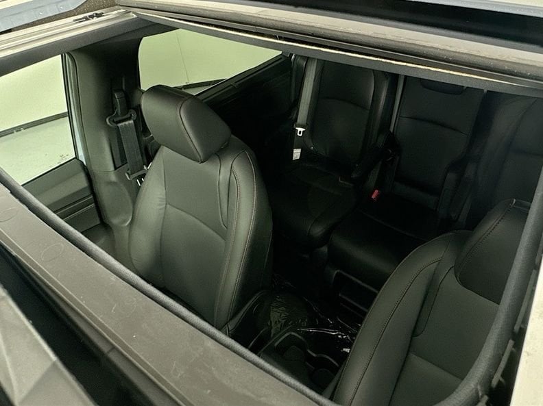 2026 Honda Odyssey - Image 29