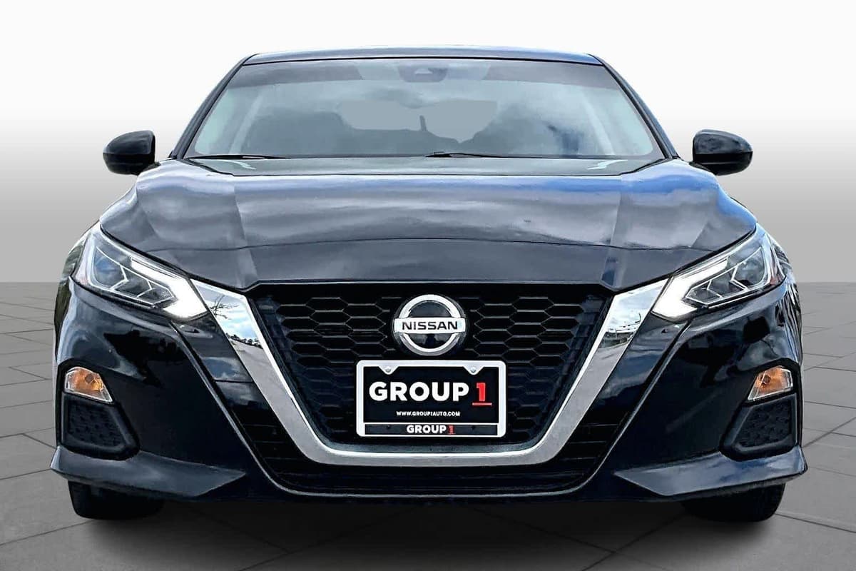 2022 Nissan Altima - Image 4