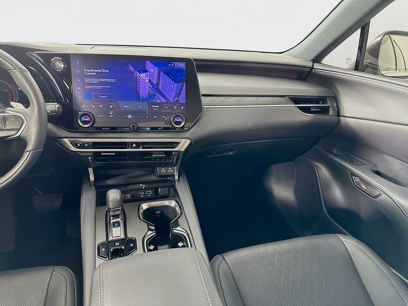 2024 Lexus RX - Image 23
