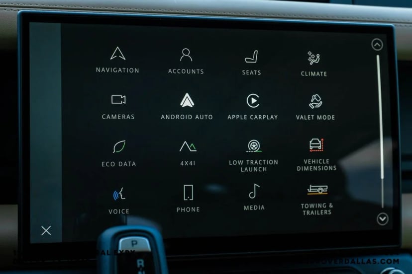 2026 Land Rover Defender 110 - Image 30