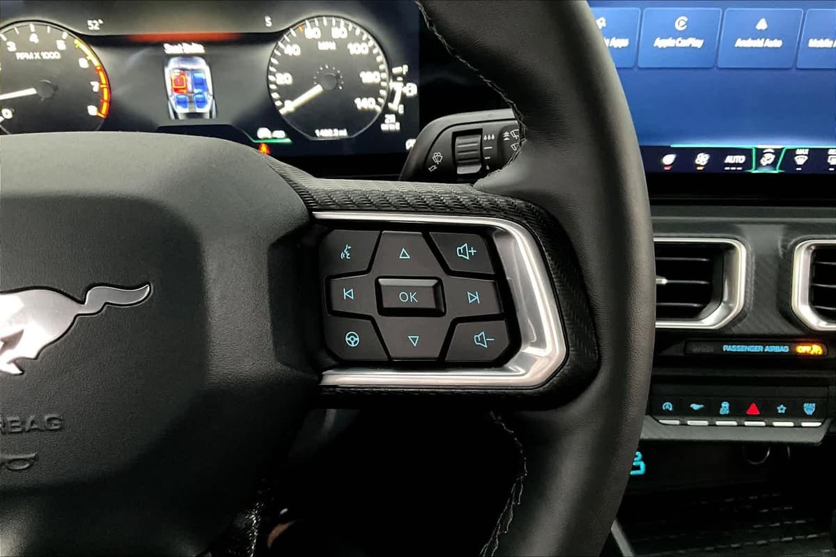 2024 Ford Mustang - Image 22