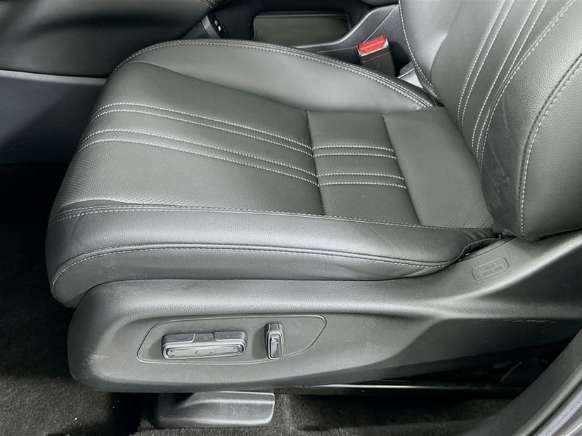 2025 Honda HR-V - Image 19