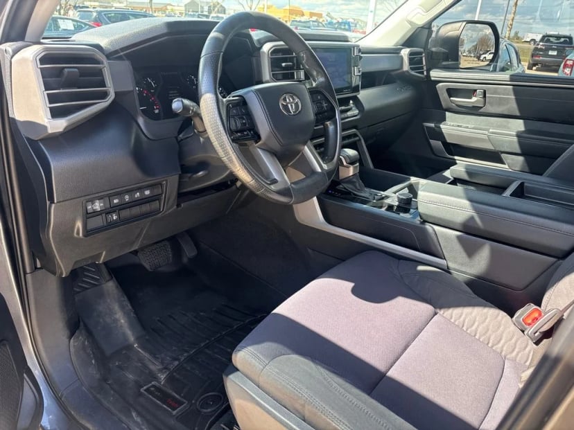 2022 Toyota Tundra - Image 6