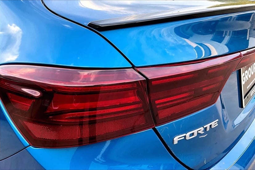 2023 Kia Forte - Image 28