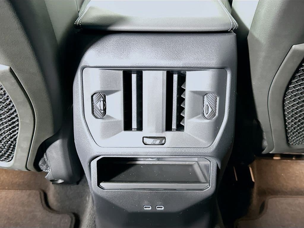 2026 BMW X3 - Image 18