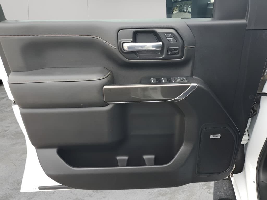 2023 GMC Sierra 2500HD - Image 26