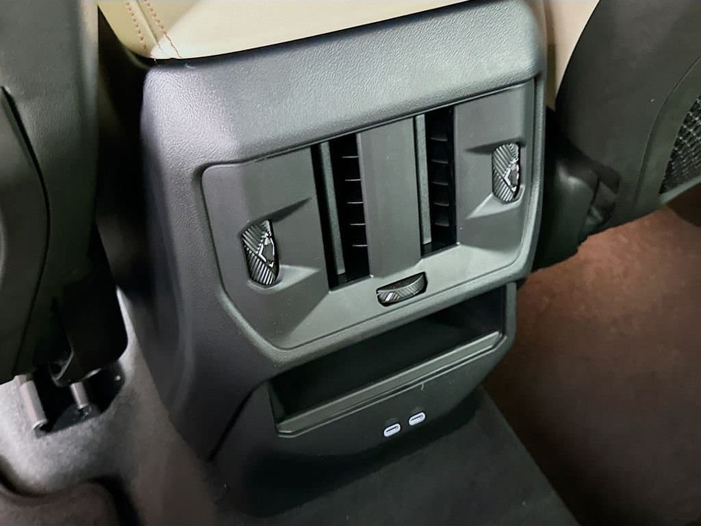 2025 BMW X3 - Image 18